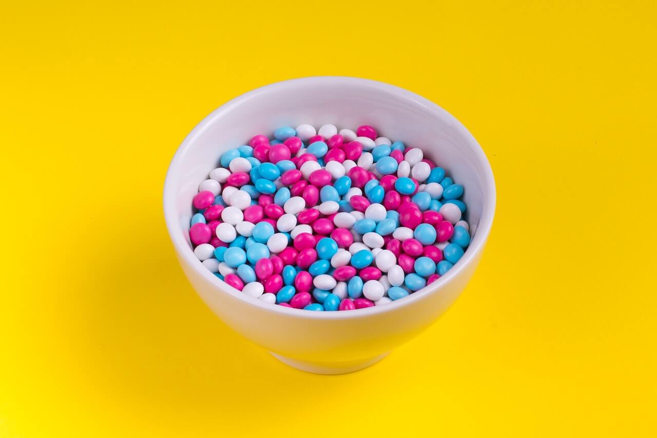 bowl-with-candy-in-it