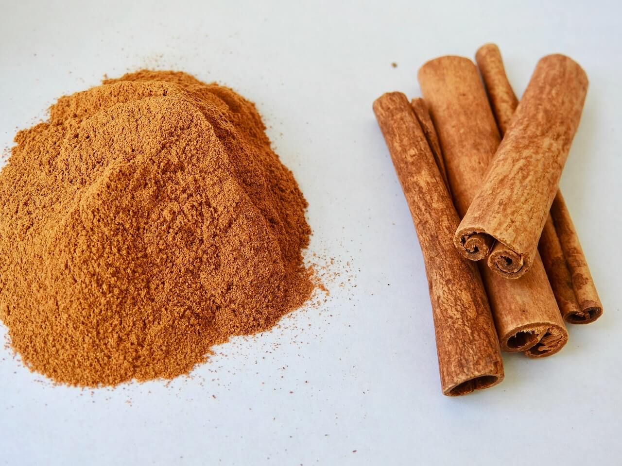 cinnamon-on-table