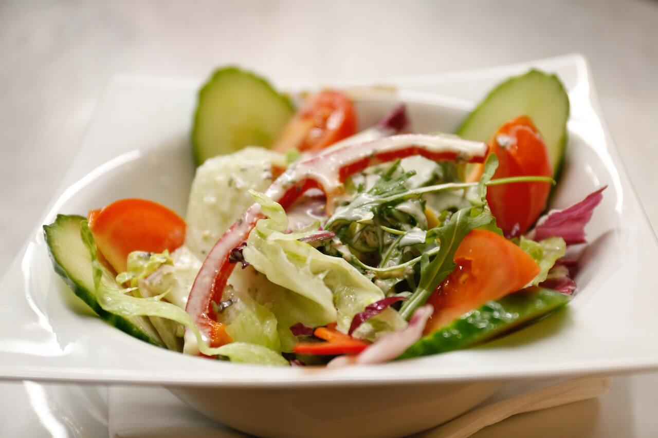 salad-in-bowl-mexican