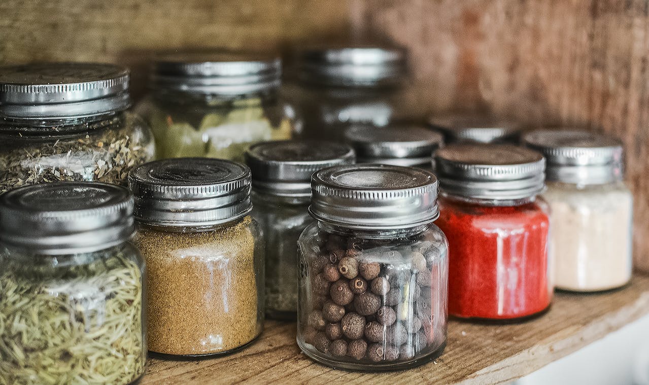 aromatic-and-spices-assortment-bottles